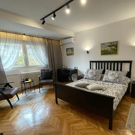 Boulevard 63 Apartment - Na 200 Metara Od Bele Parking Zone Novi Sad Exterior photo